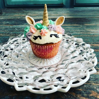 fancy unicorn $6.00